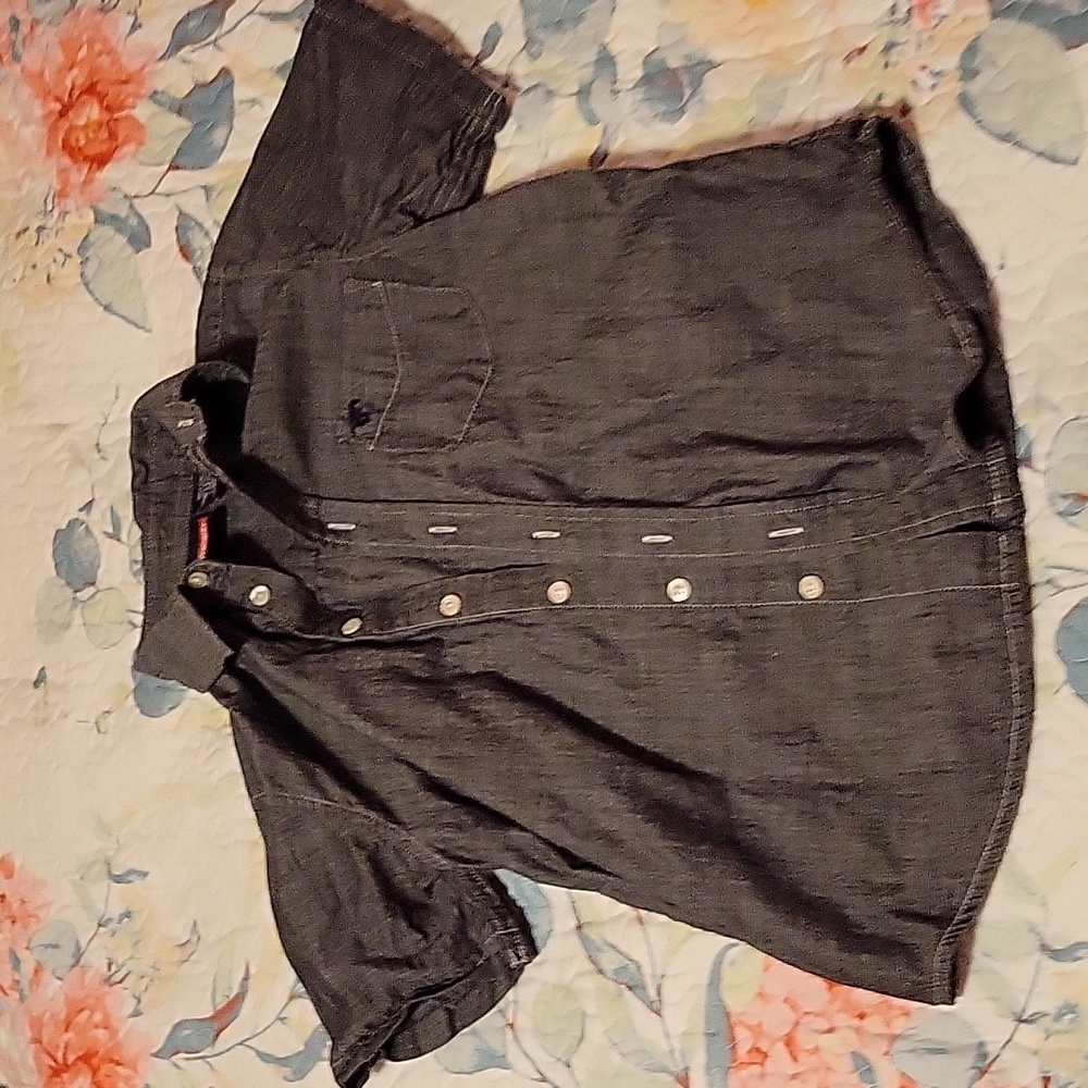 Wrangler Boys Size Medium (8) Button down shirt